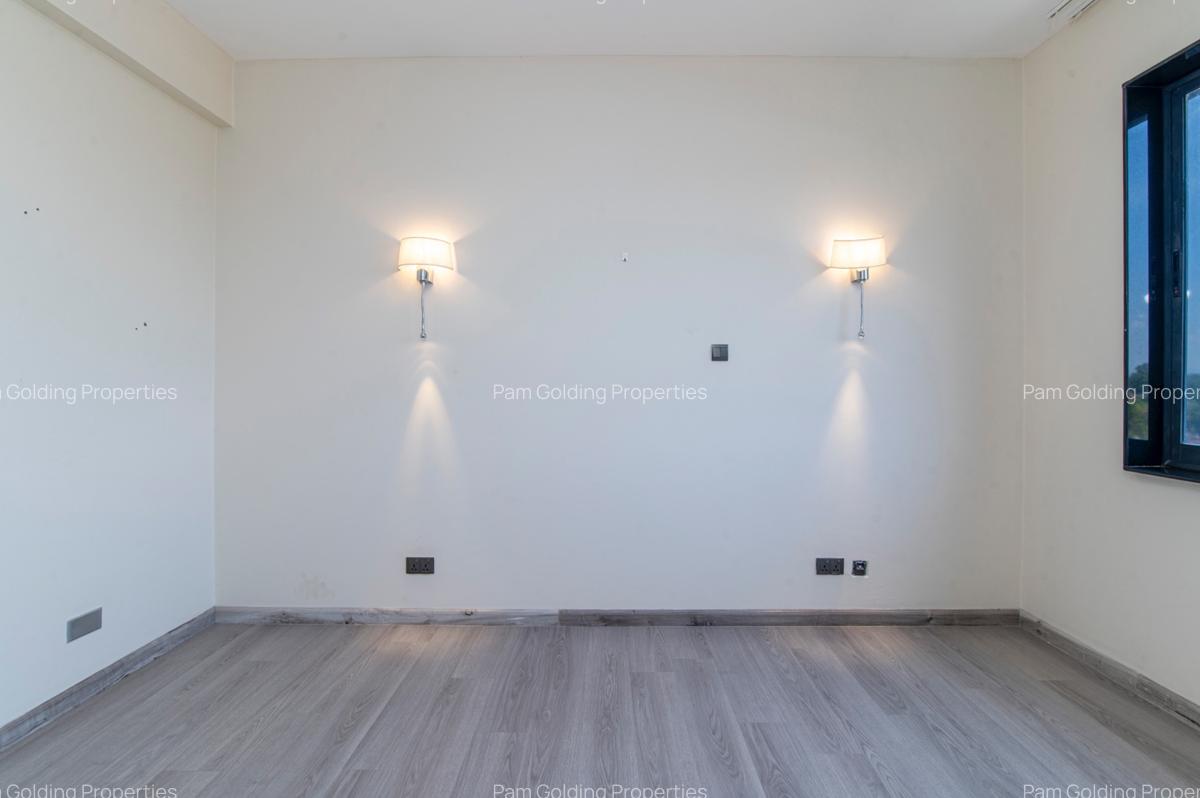 2 Bed Apartment with En Suite in Rhapta Road - 10