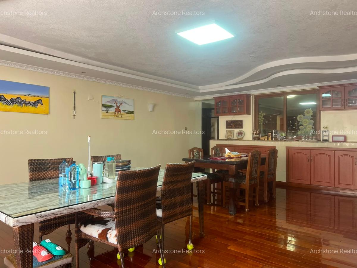 10 Bed House with En Suite in Runda - 14