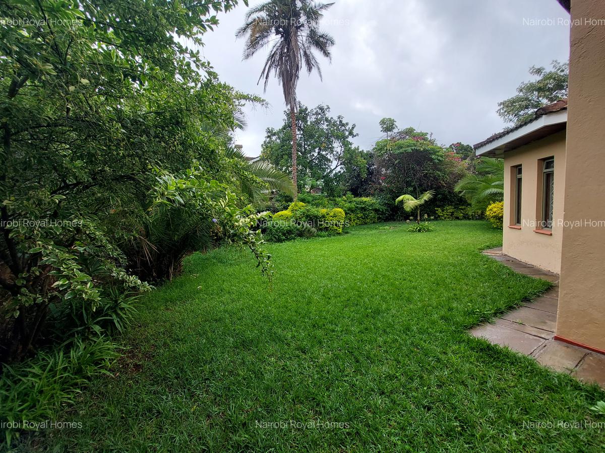 4 Bed Townhouse with En Suite at Lavington Villas - 6