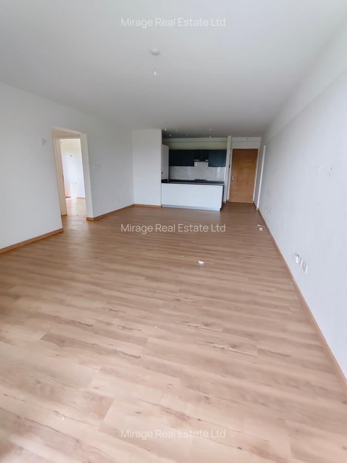 3 Bed Apartment with Swimming Pool in Garden Estate - 16