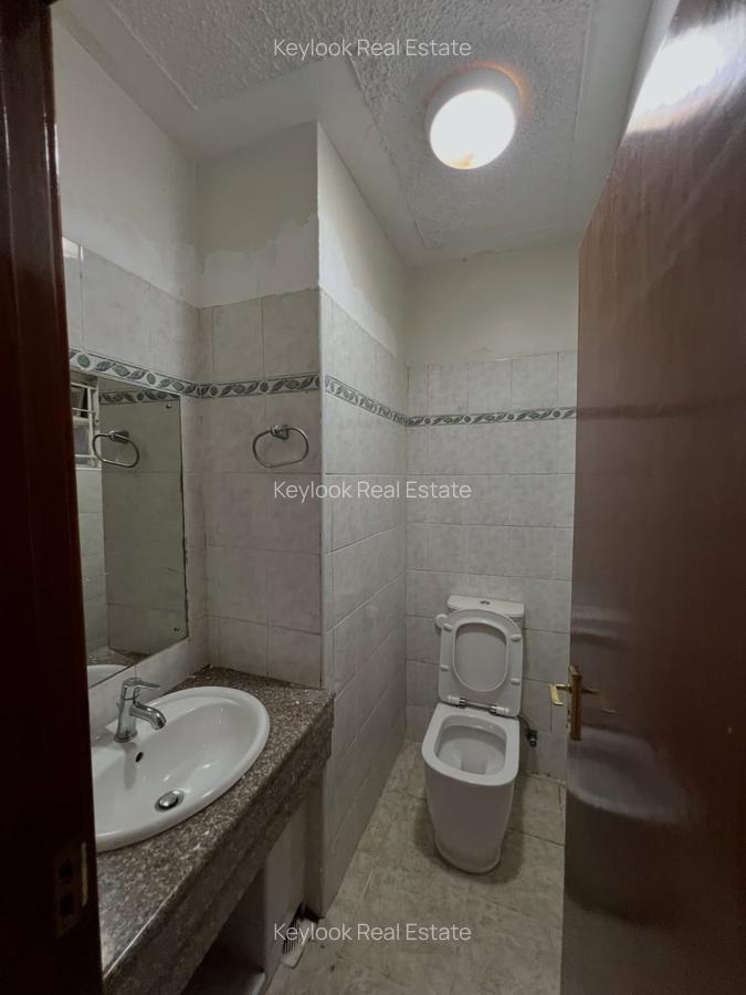 4 Bed Townhouse with En Suite at Lavington Green - 8