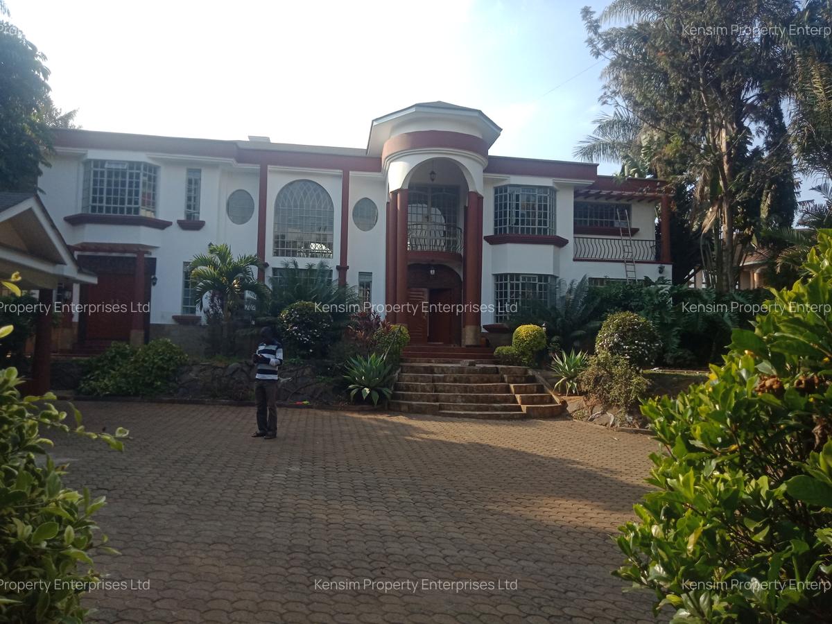 6 Bed House with En Suite in Nyari - 17