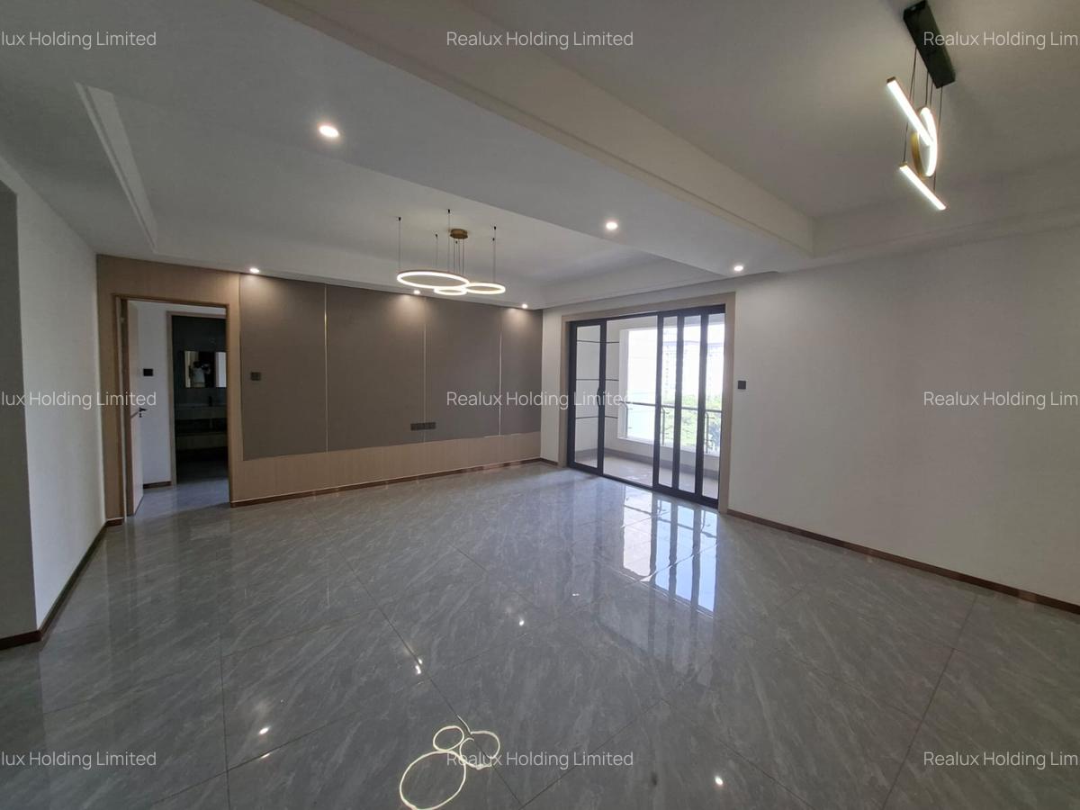2 Bed Apartment with En Suite in Riverside - 5