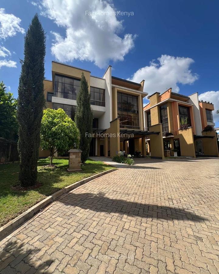 5 Bed Townhouse with En Suite at Elmolo Drive - 1