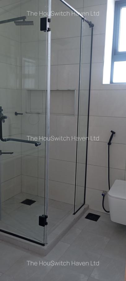 3 Bed Apartment with En Suite at Brookside Gardens - 13