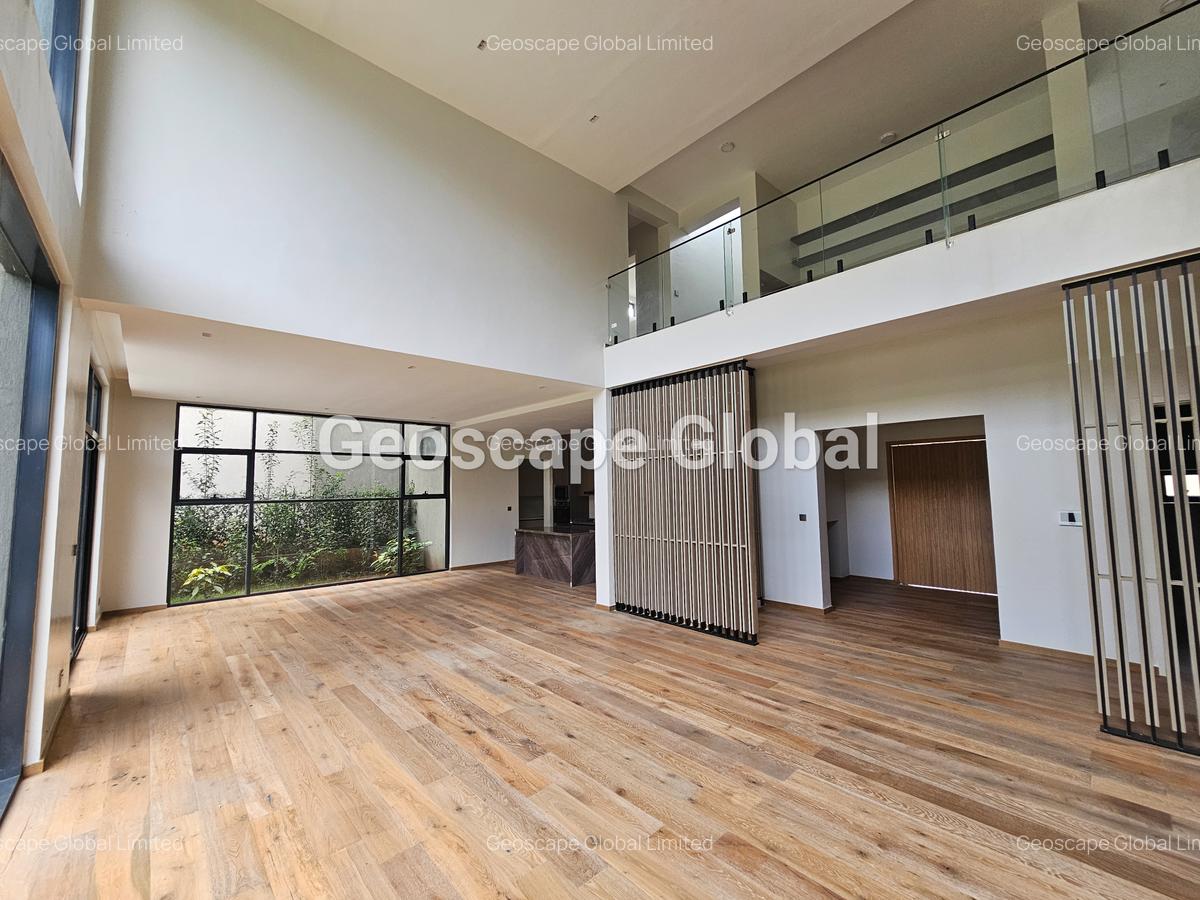 5 Bed House with En Suite in Runda - 6