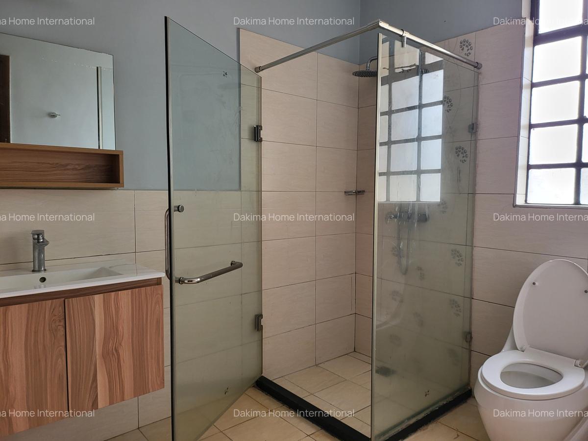 4 Bed Townhouse with En Suite in Kitisuru - 9