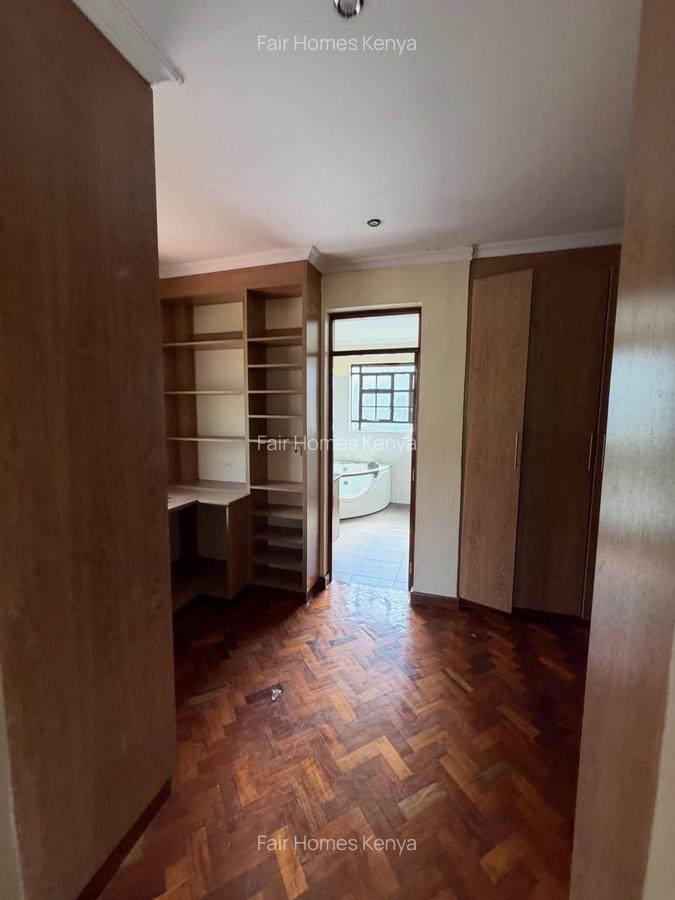 4 Bed Townhouse with En Suite at Lavington Green - 7
