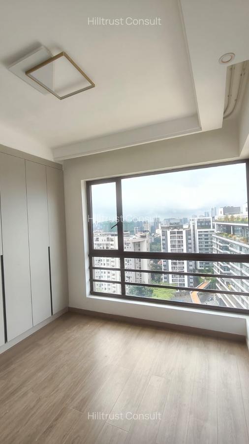 3 Bed Apartment with En Suite in Riverside - 6