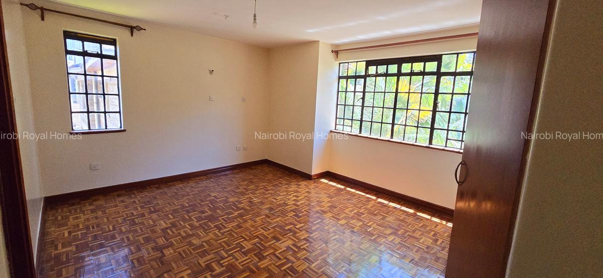 4 Bed Townhouse with En Suite at Lavington Off James Gichuru - 18