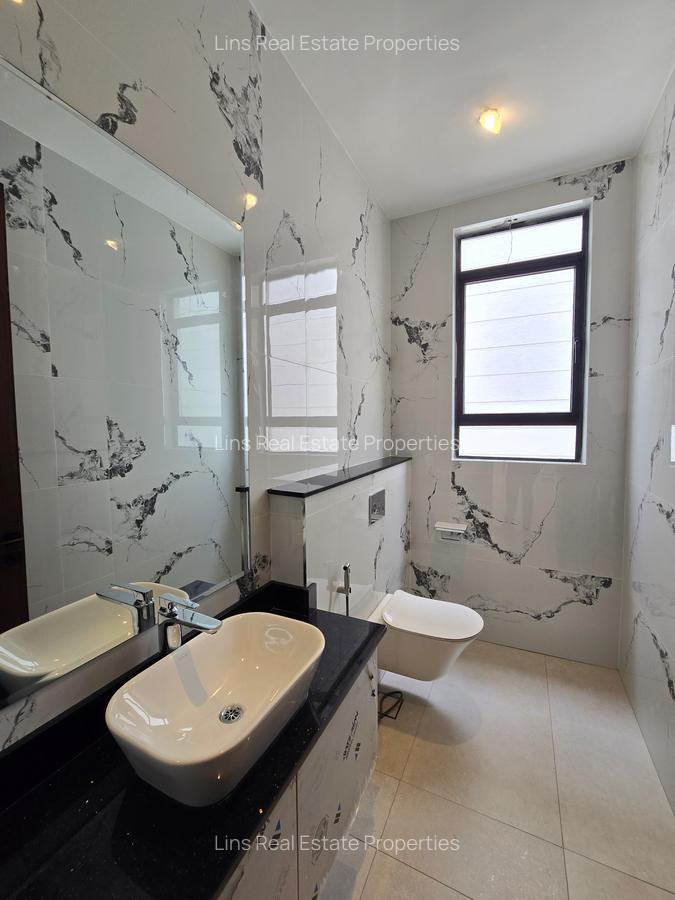 6 Bed Townhouse with En Suite in Kitisuru - 8
