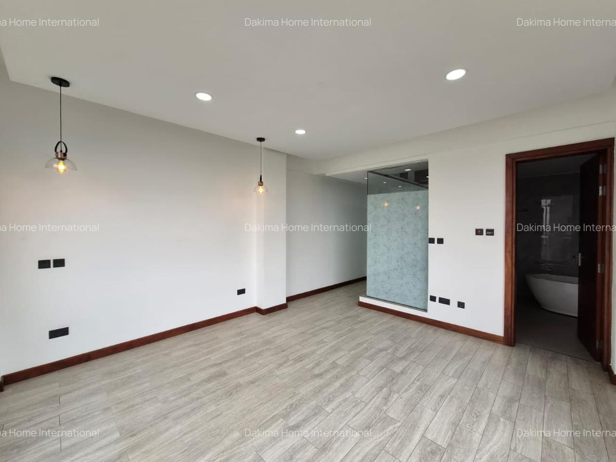 5 Bed Apartment with En Suite in General Mathenge - 13