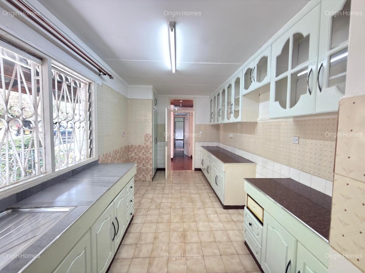 4 Bed House with En Suite at Loresho - 5