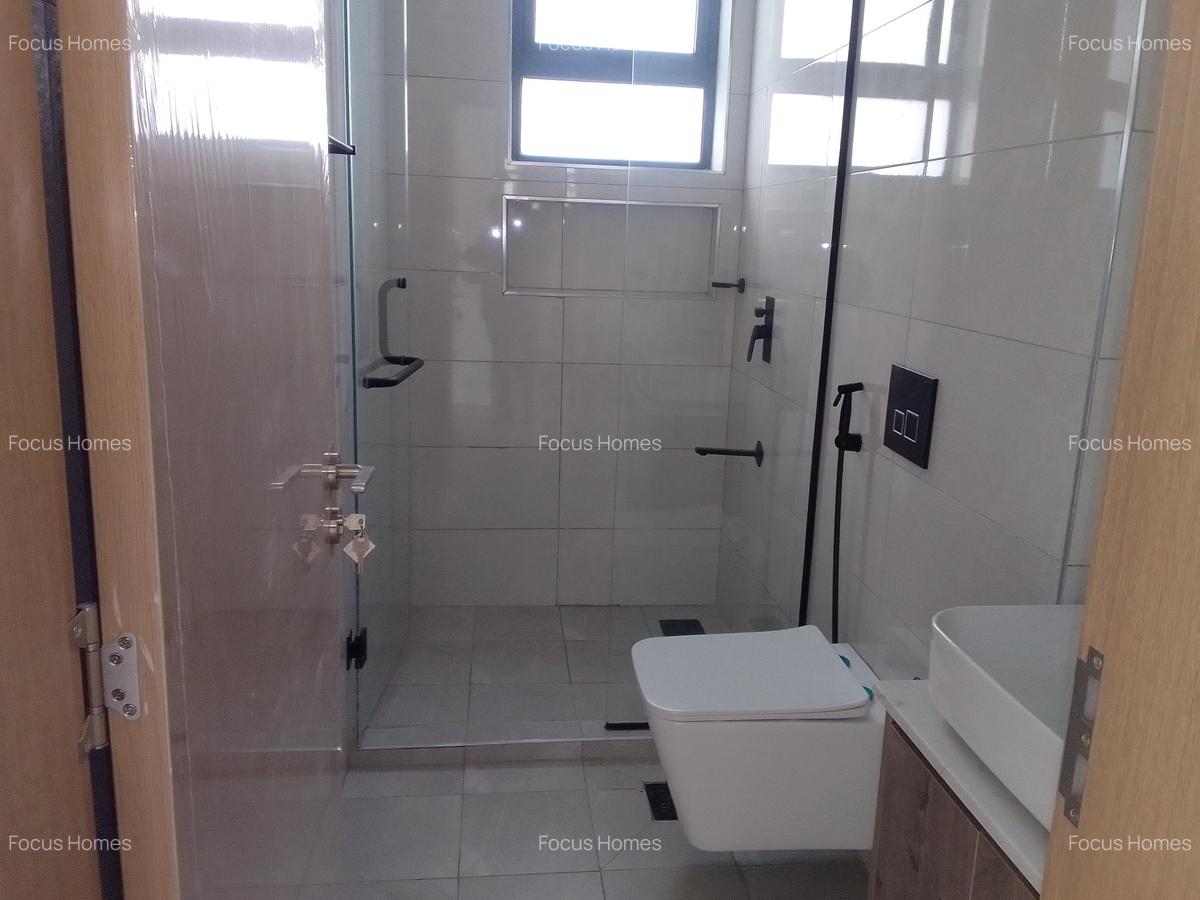 2 Bed Apartment with En Suite in Westlands Area - 4