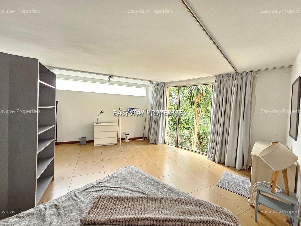 Furnished 1 Bed Apartment with En Suite in Gigiri - 5