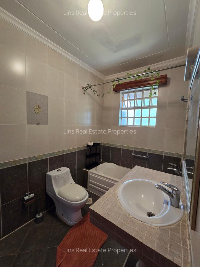 5 Bed Townhouse with En Suite in Kitisuru - 11