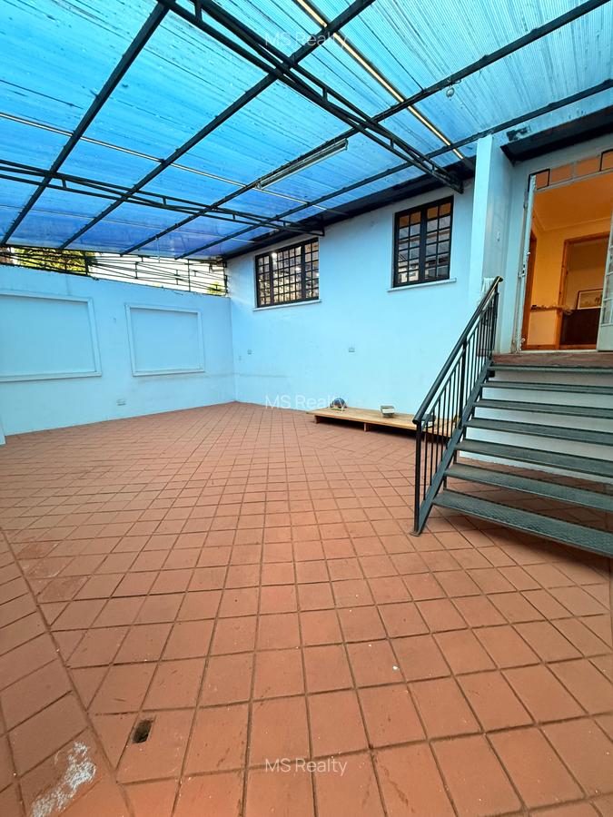 7 Bed House with En Suite in Runda - 8