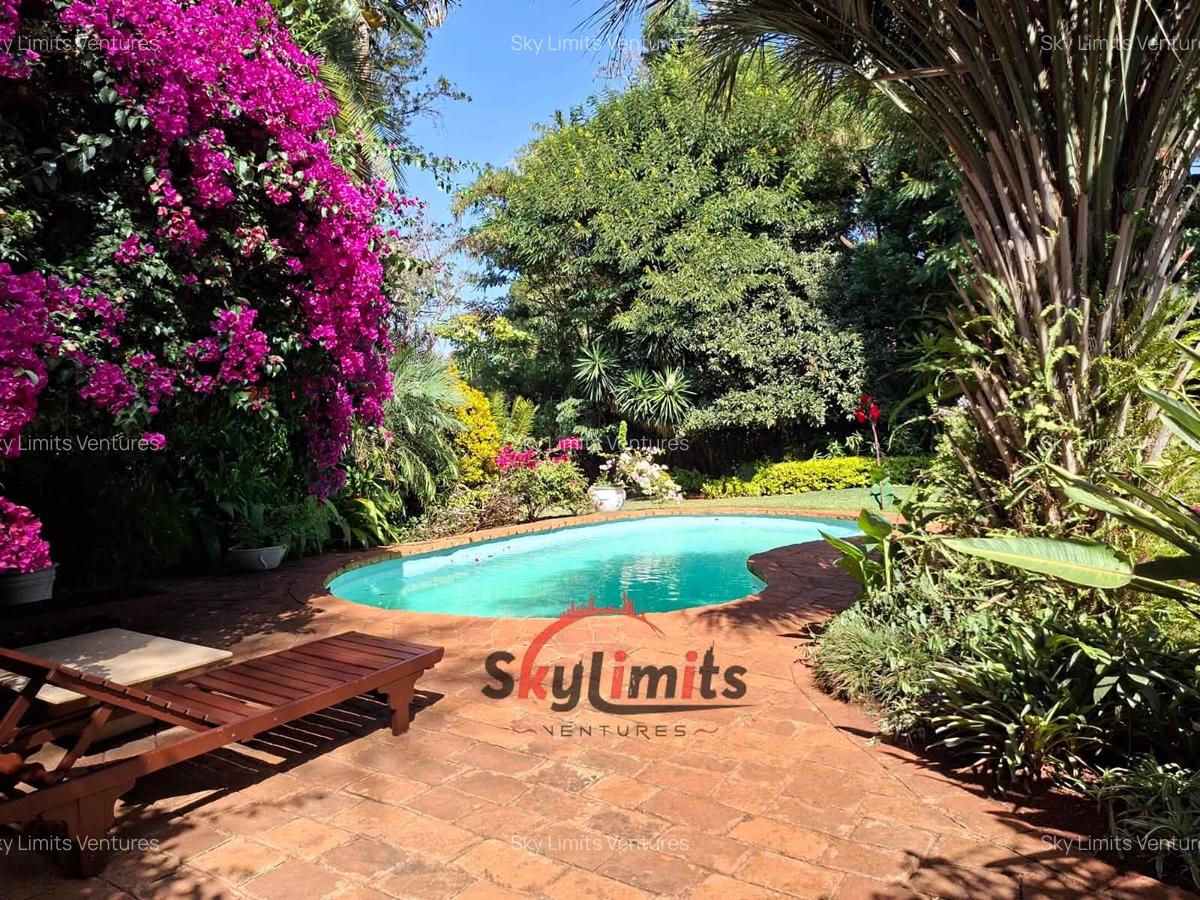 1 Bed House with Swimming Pool in Rosslyn - 10