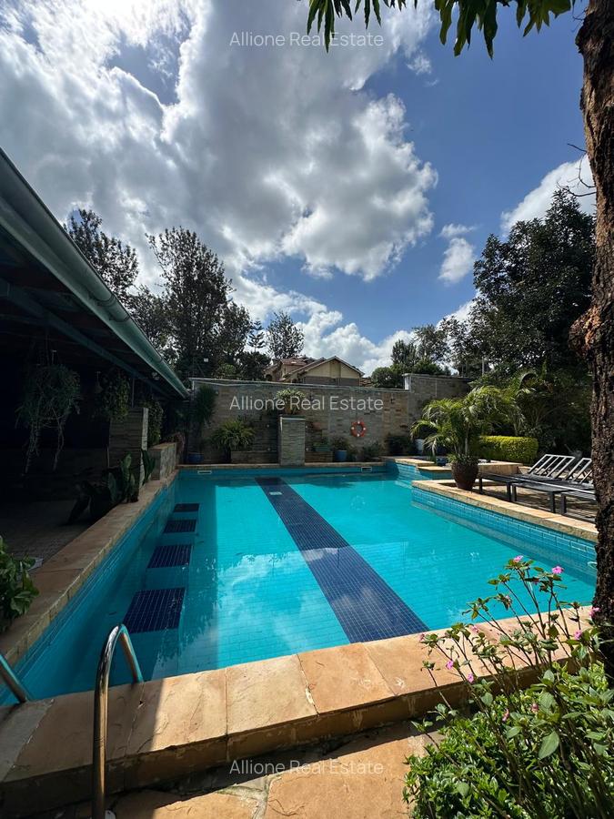 5 Bed House with Swimming Pool in Runda - 3