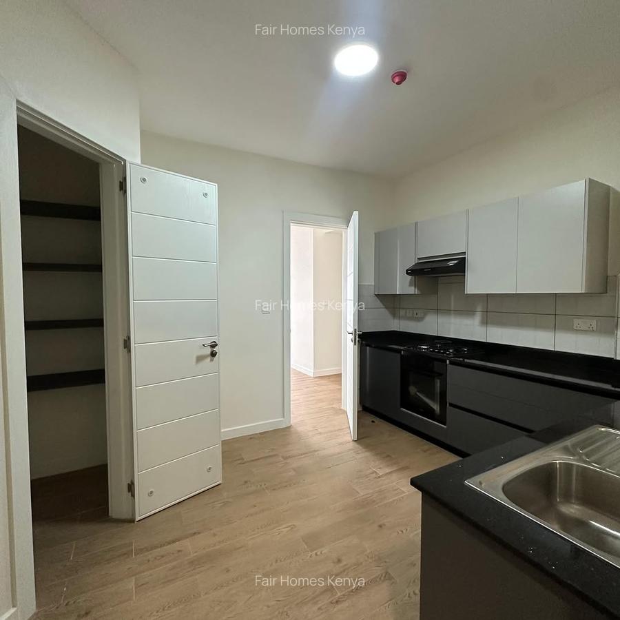 2 Bed Apartment with En Suite at Valley Arcade - 4