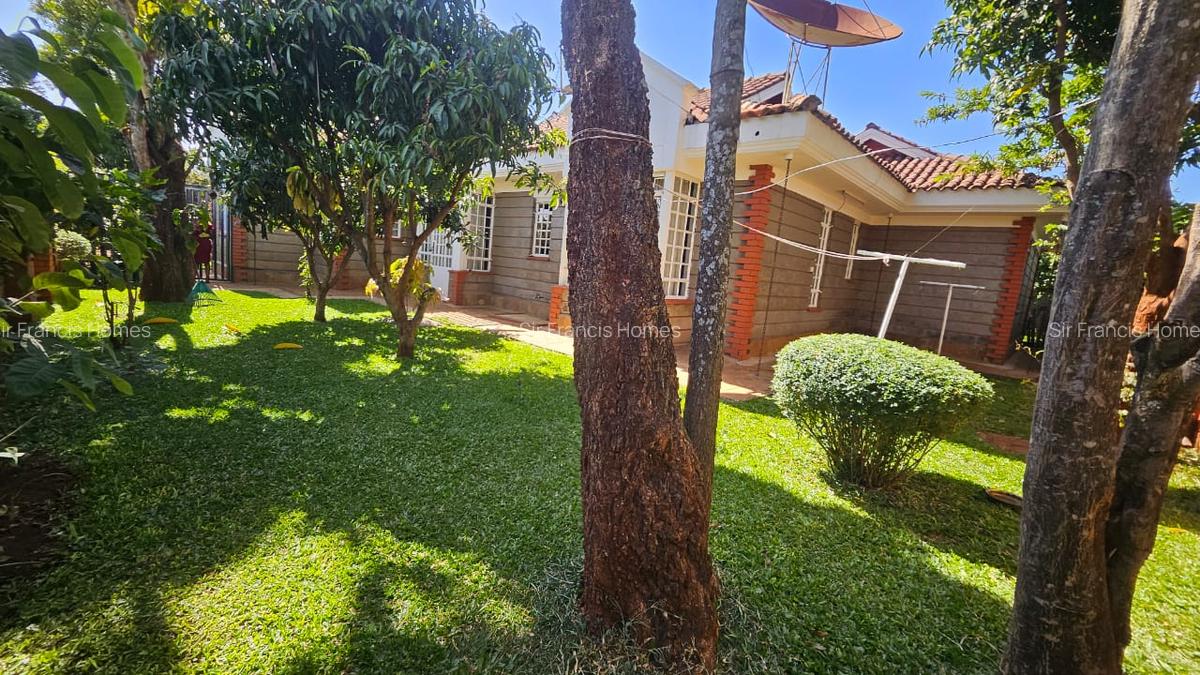 5 Bed House with En Suite in Runda - 7