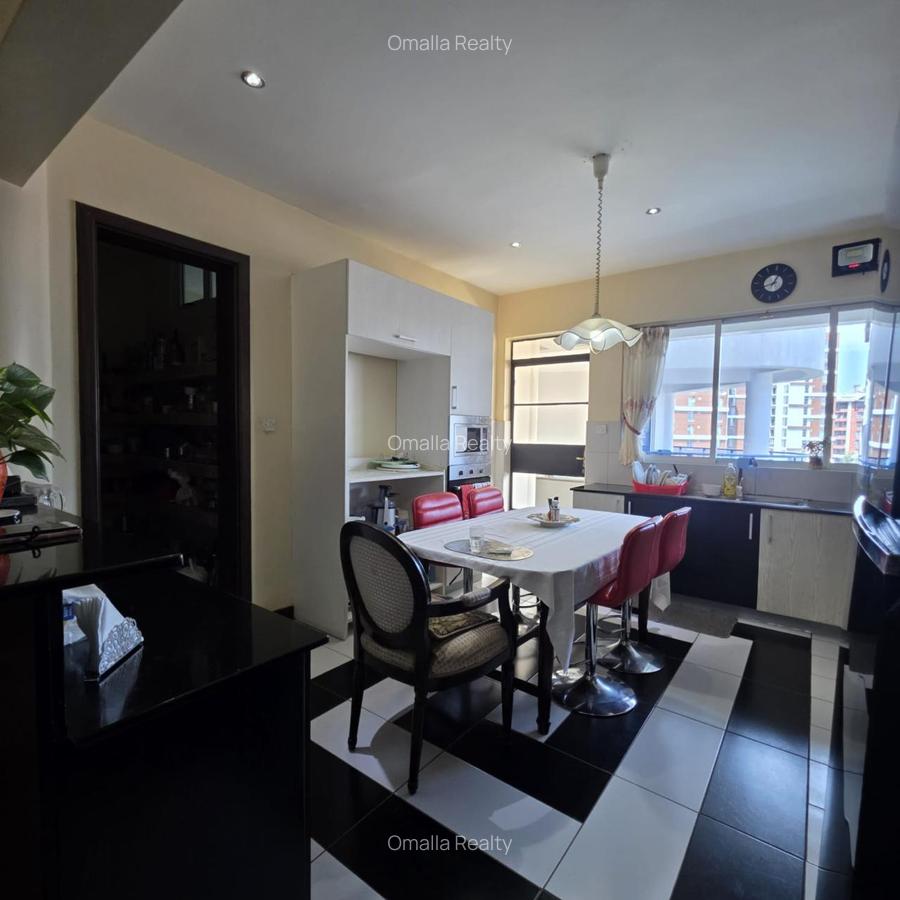 Serviced 4 Bed Apartment with En Suite in Kileleshwa - 9