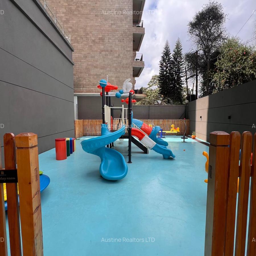 3 Bed Apartment with En Suite at Riverside Drive - 3