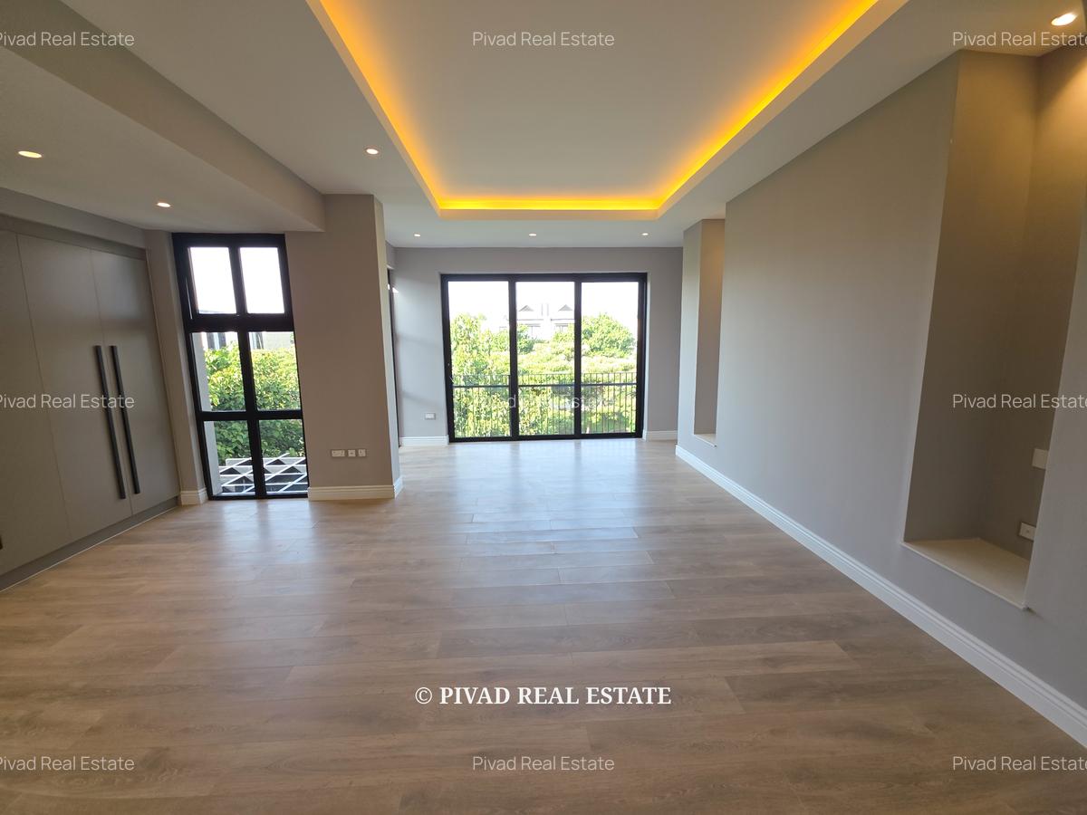 4 Bed Townhouse with Swimming Pool in Runda - 4