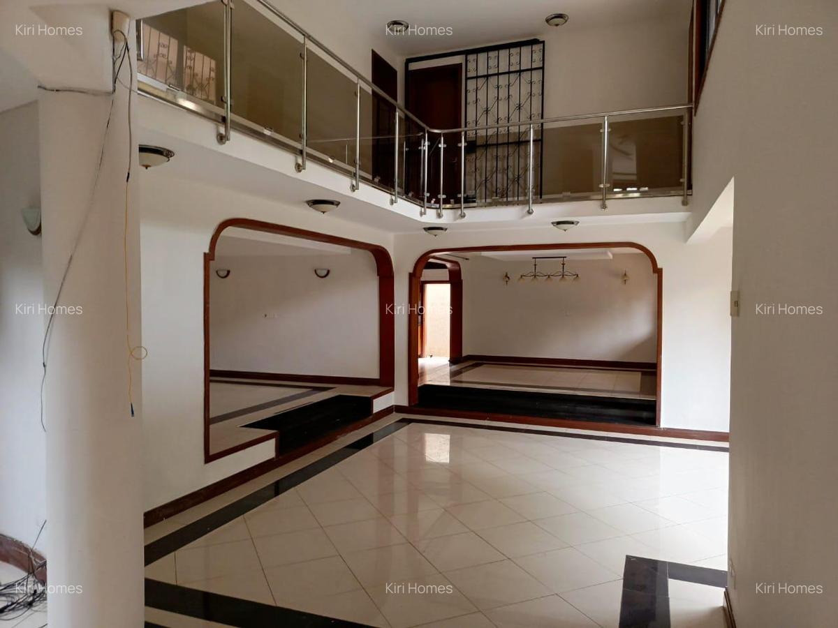 4 Bed Townhouse with En Suite in Nyari - 10