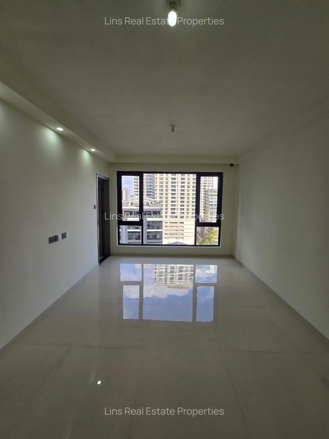 Serviced 1 Bed Apartment with En Suite in Westlands Area - 9