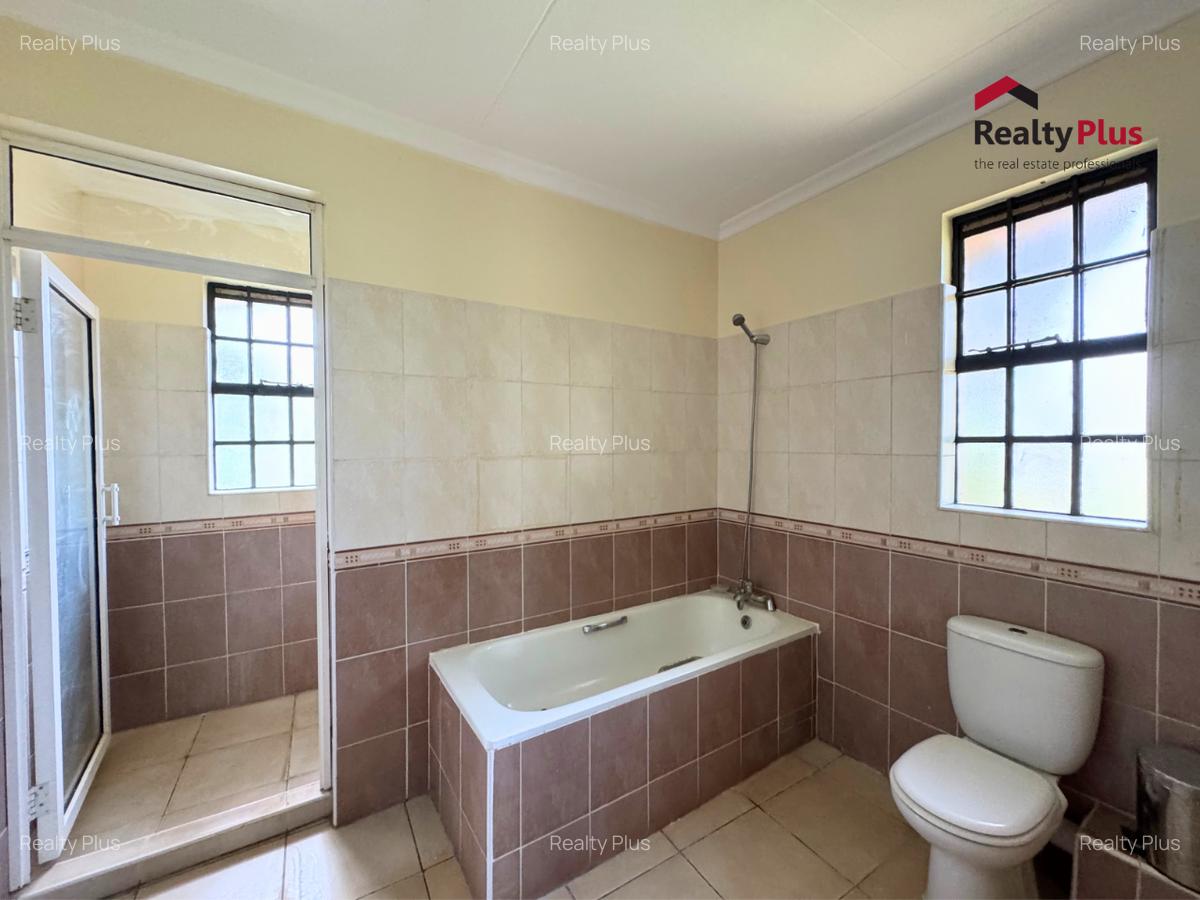 4 Bed Townhouse with En Suite in Runda - 9