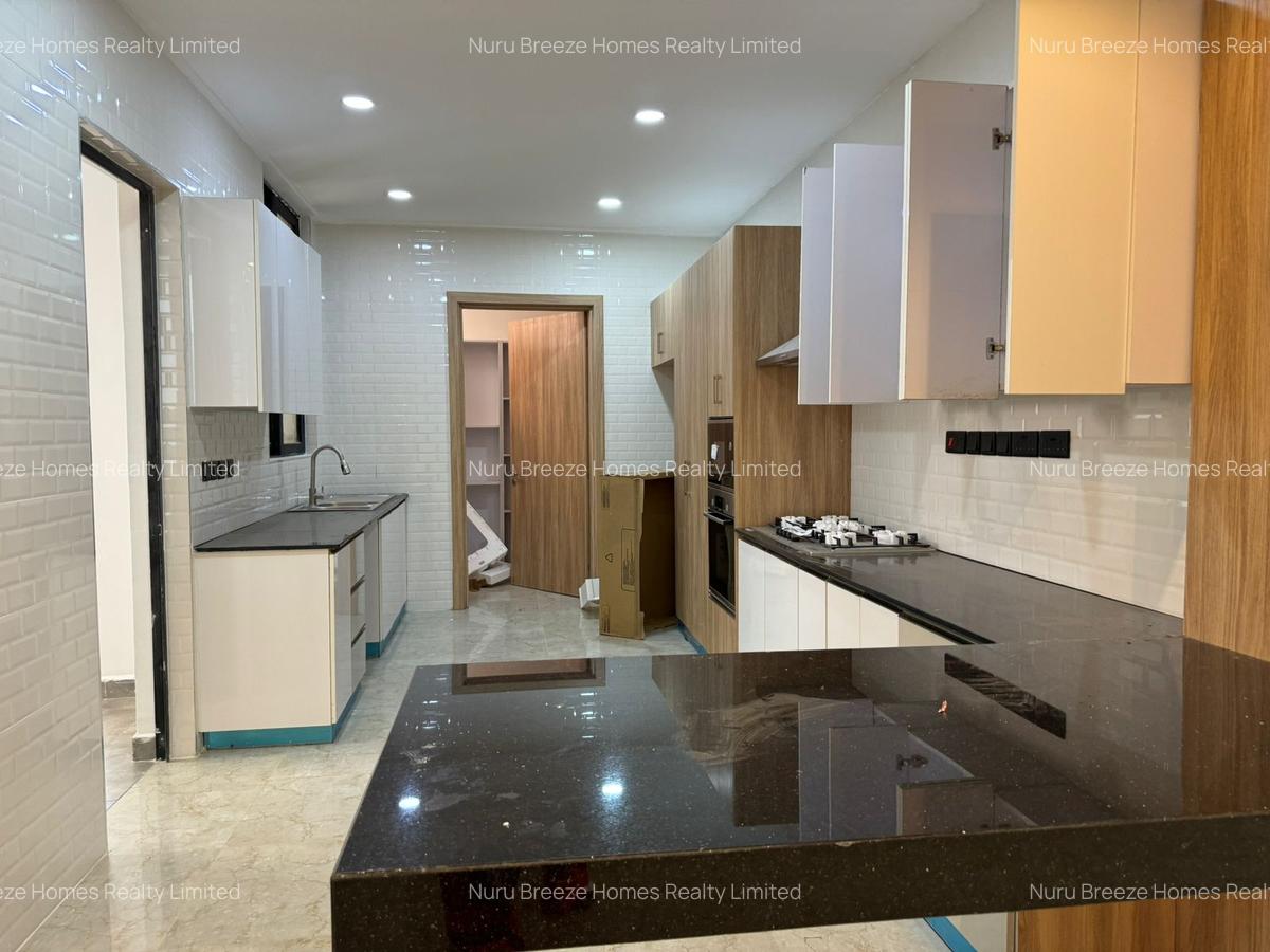 4 Bed Apartment with En Suite in Spring Valley - 3