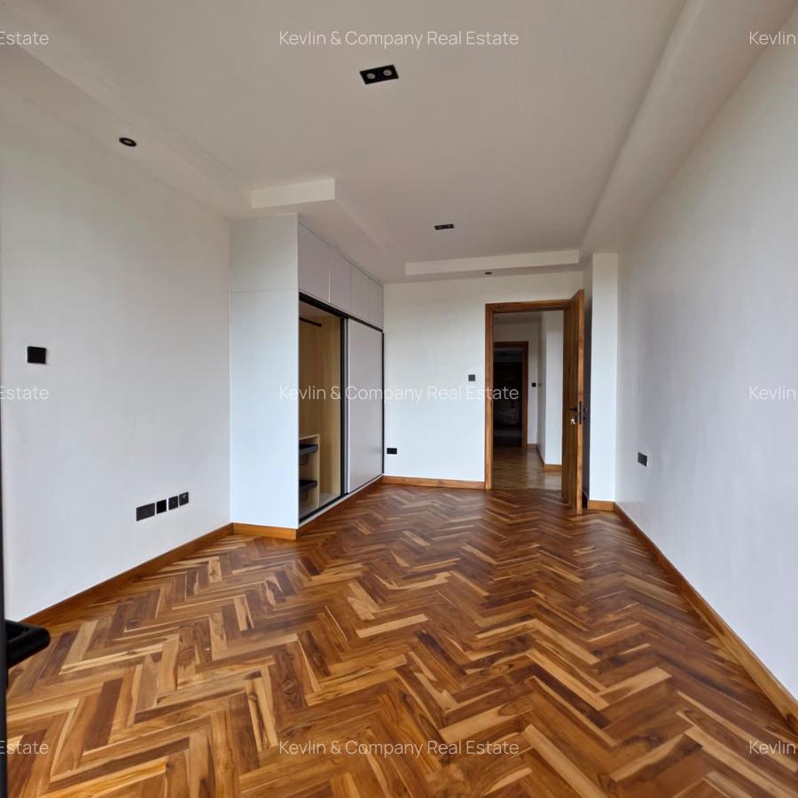 4 Bed Apartment with En Suite in Spring Valley - 11