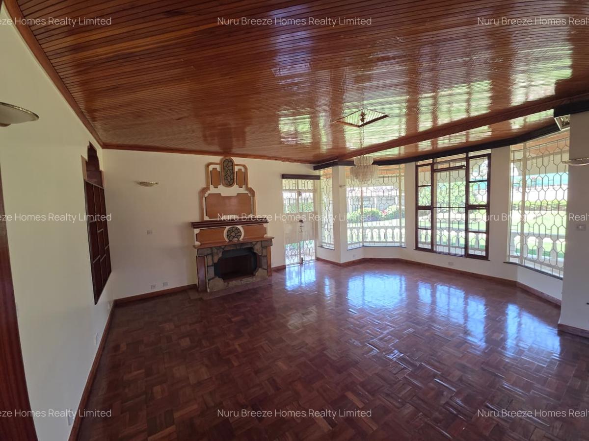 5 Bed House with En Suite in Runda - 15
