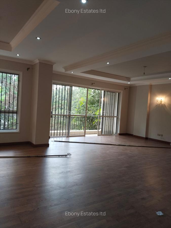 3 Bed Apartment with En Suite in Riverside - 19