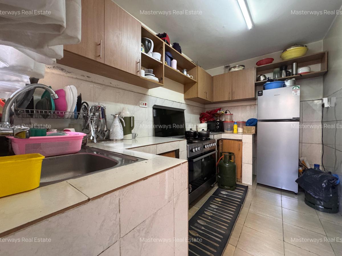4 Bed House with En Suite in Komarock - 16