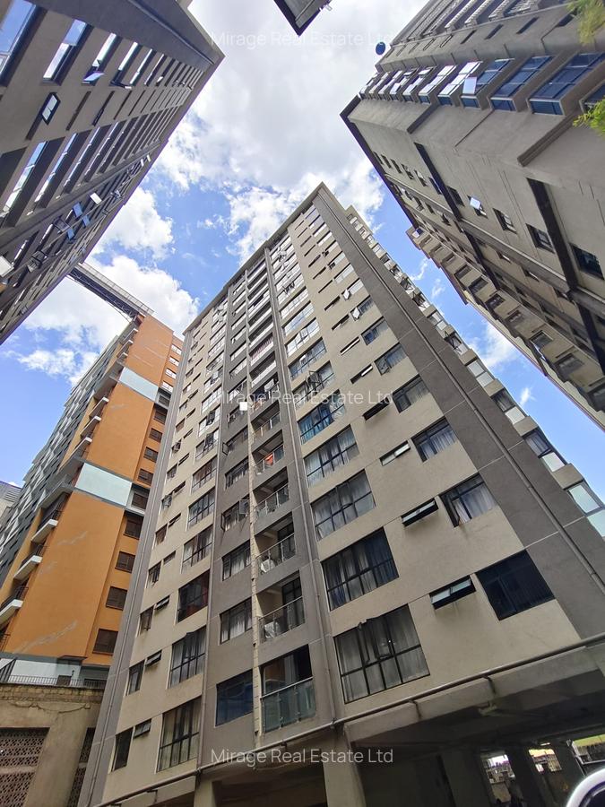 1 Bed Apartment with Gym in Kilimani - 15
