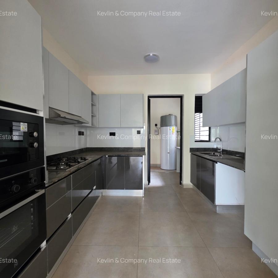 2 Bed Apartment with En Suite in General Mathenge - 6