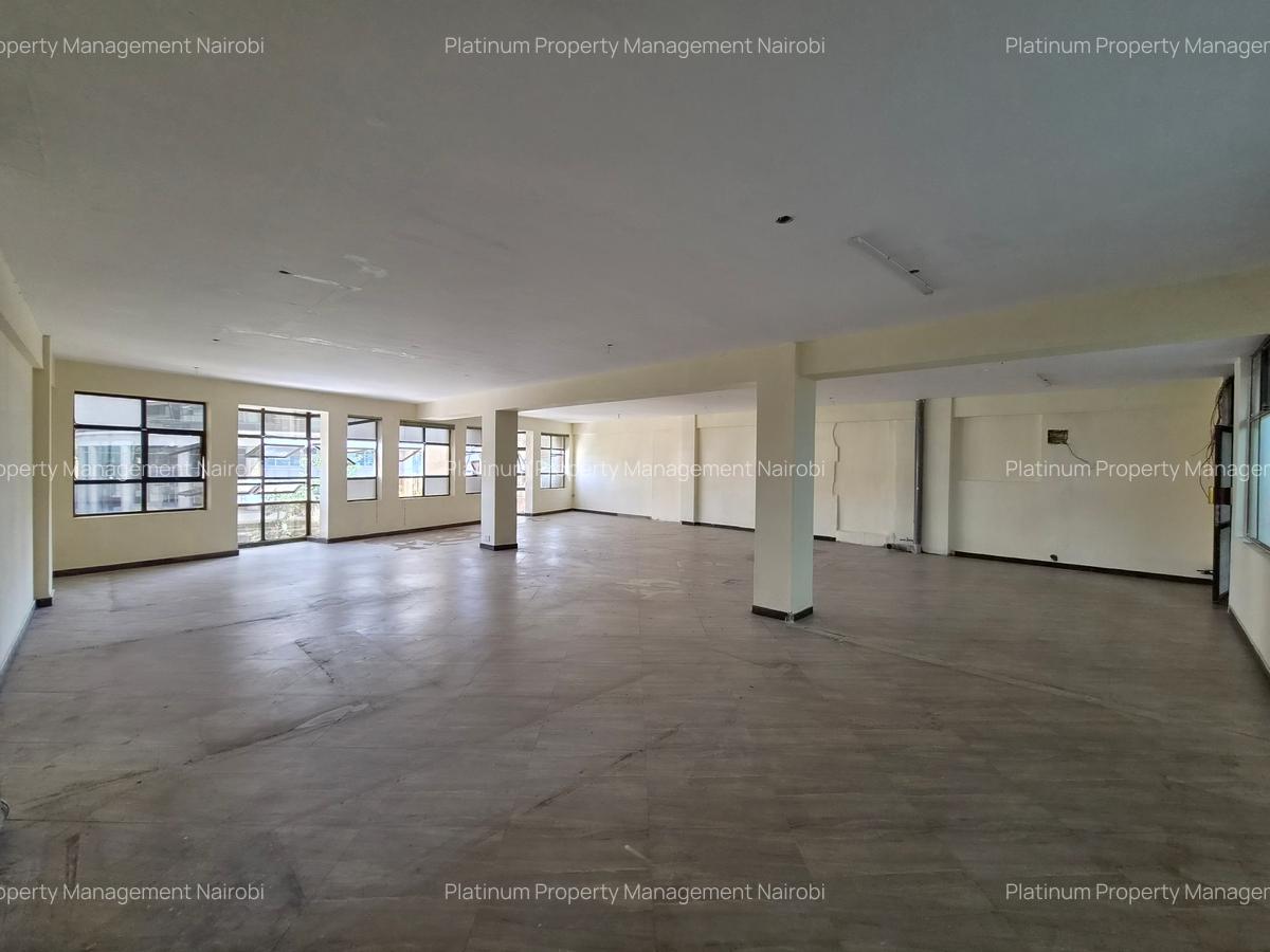 2,000 ft² Office with Backup Generator at Jalaram Rd - 3