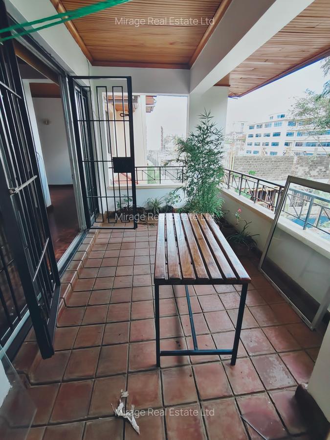 4 Bed Apartment with Swimming Pool in Kilimani - 20