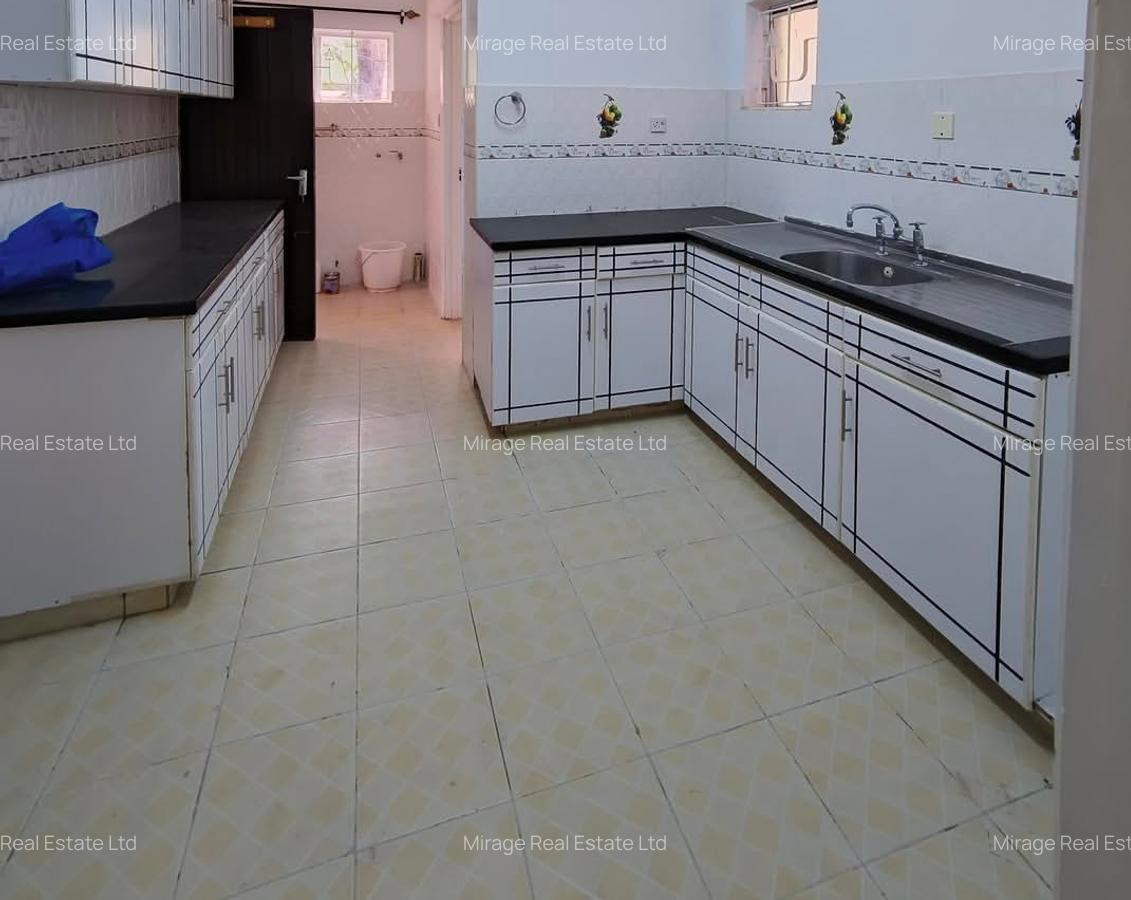 3 Bed House with Staff Quarters in State House - 6