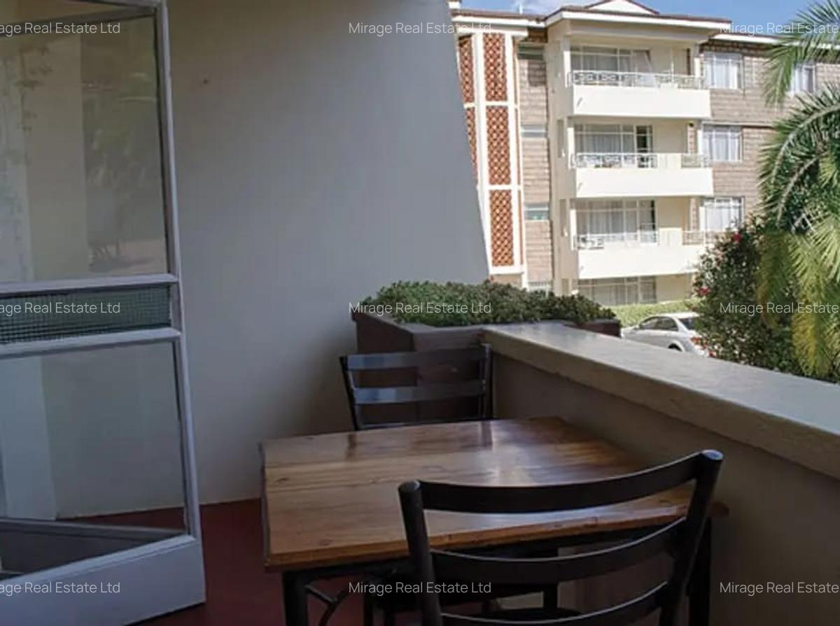 2 Bed Apartment with Swimming Pool in Kilimani - 11