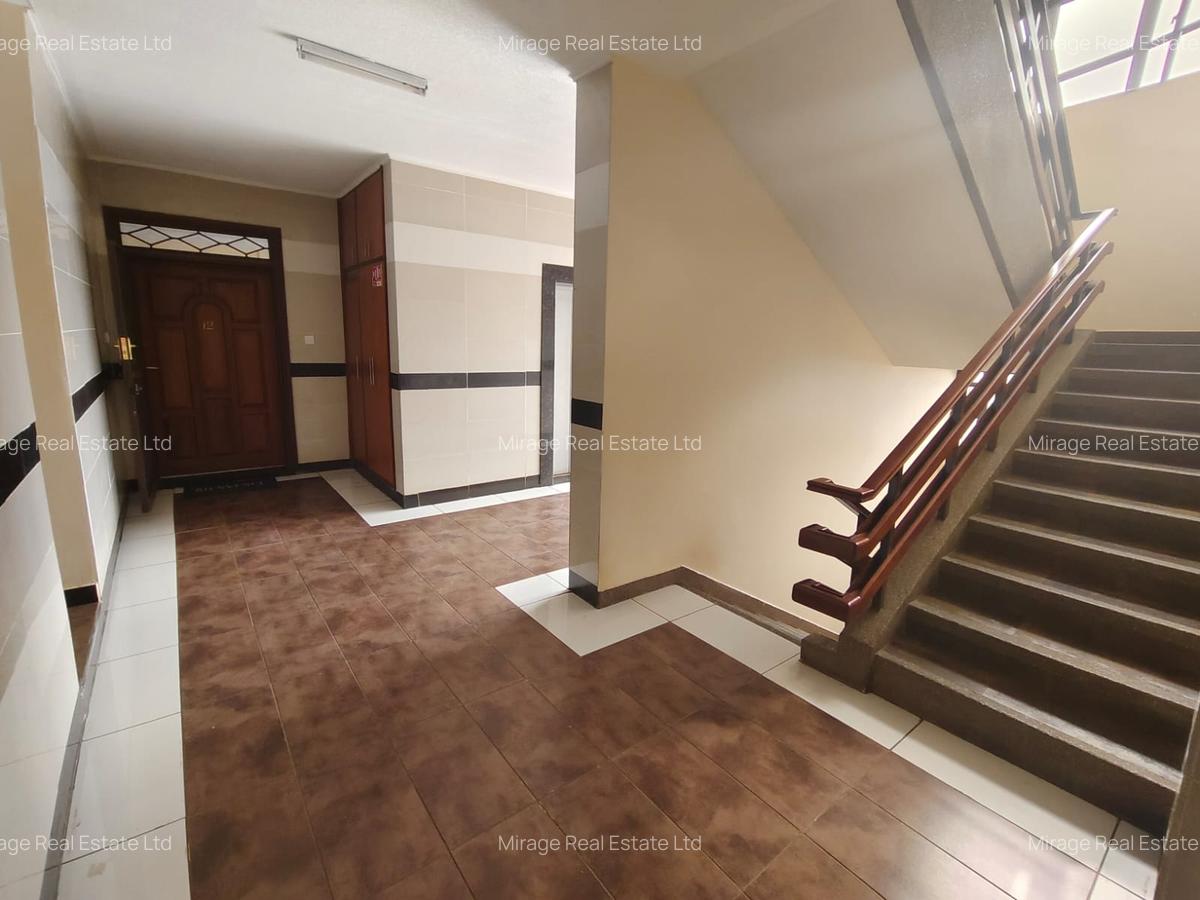 3 Bed Apartment with En Suite in Kilimani - 20