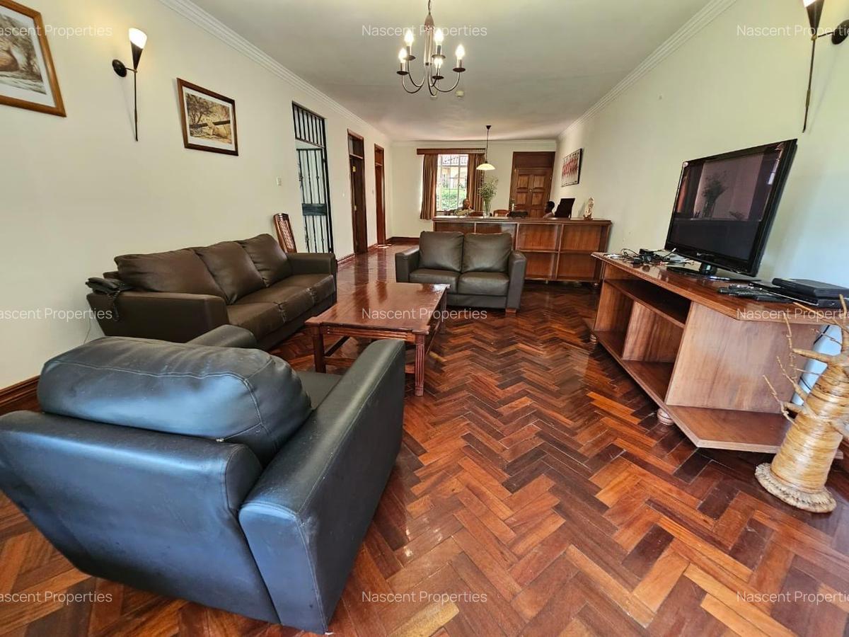 3 Bed Townhouse with En Suite in Spring Valley - 5