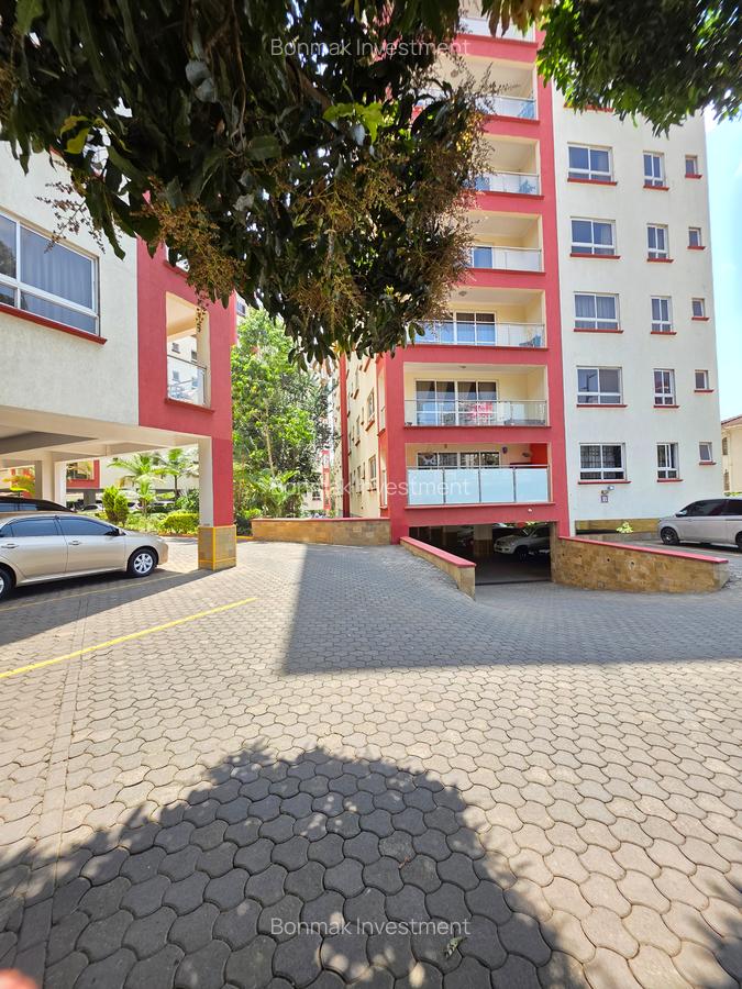 4 Bed Apartment with En Suite at Brookside Drive - 5