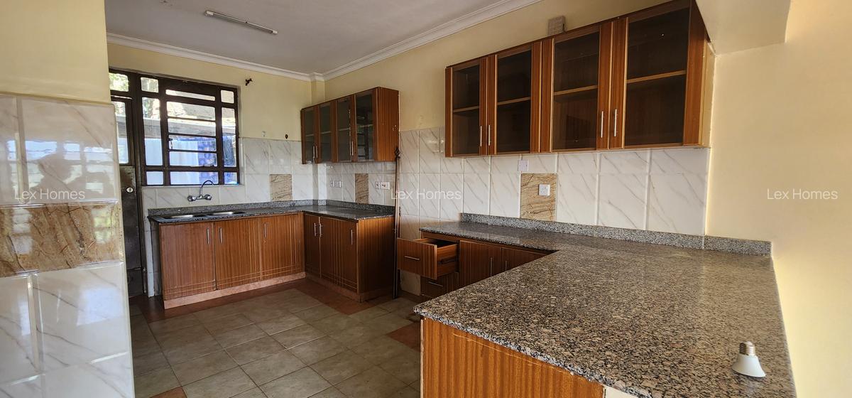 3 Bed Villa with En Suite at Kandisi - 7