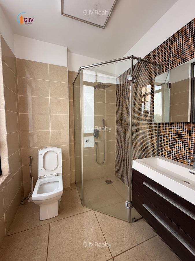 3 Bed Apartment with En Suite in Muthaiga - 12