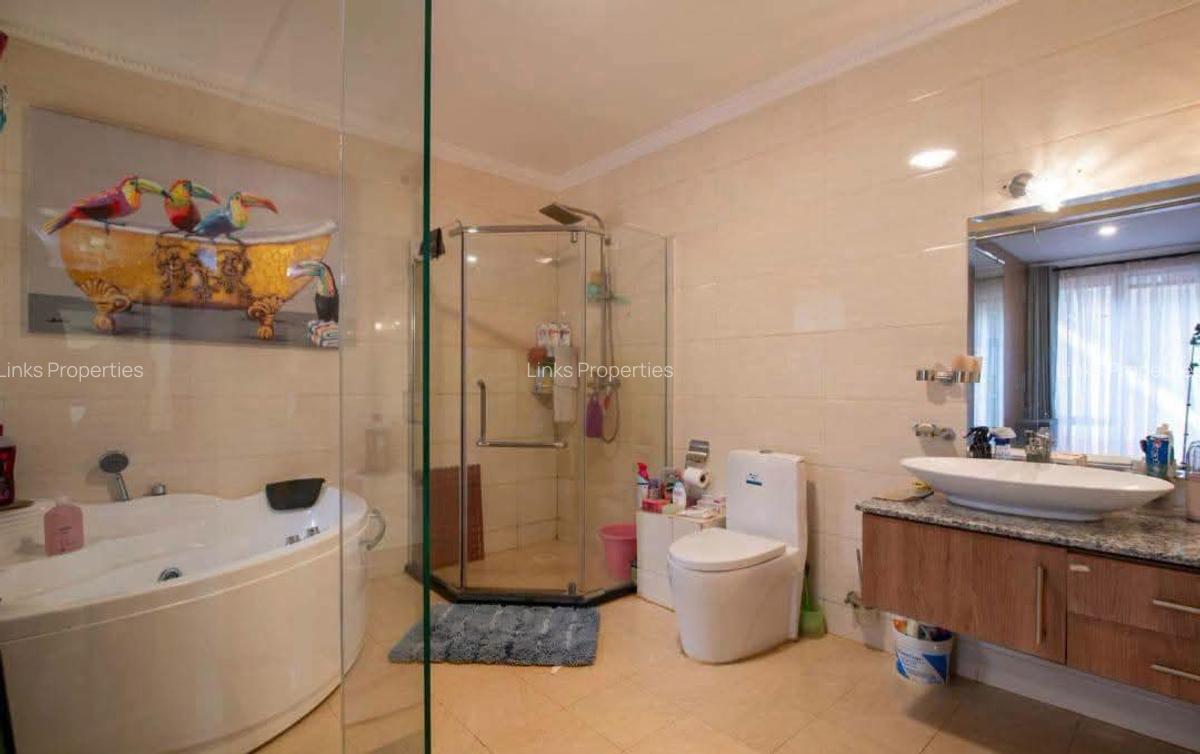 5 Bed Townhouse with En Suite at Karen - 7