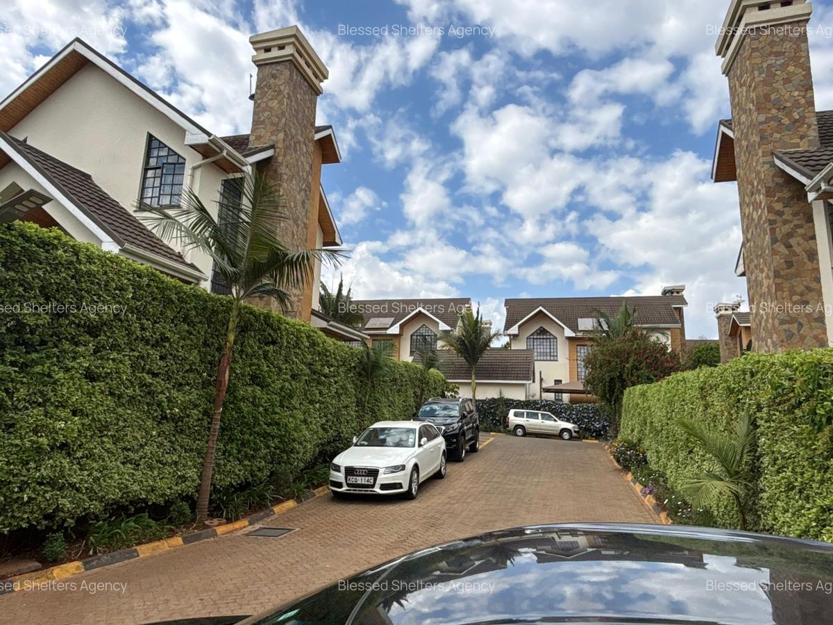 4 Bed Villa with En Suite in Kiambu Road - 14