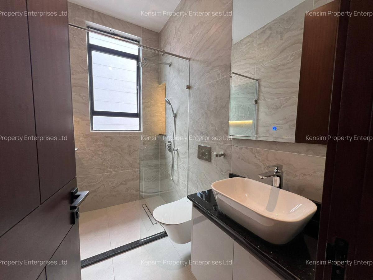 5 Bed Townhouse with En Suite in Spring Valley - 8